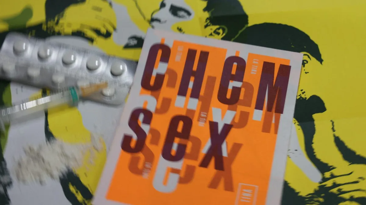 Chemsex : "On se sent un peu délaissés" par l'État, déplore l'association Chems Pause qui recense au moins 20 personnes décédées lors de rapports sexuels sous drogue en 2026