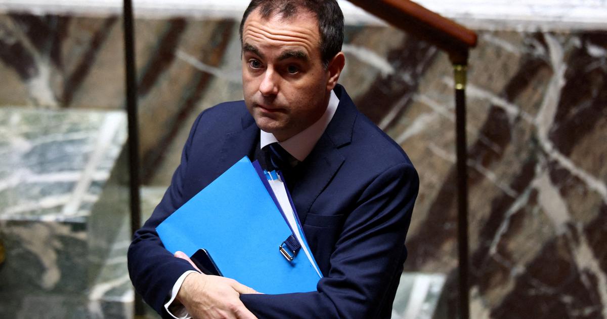 Sébastien Lecornu tente d’esquiver la pression politique provoquée par la flambée des prix à la pompe