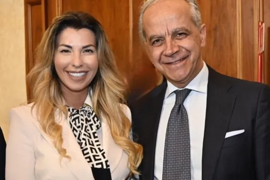 El romance del ministro del Interior italiano y una periodista complica aún más el difícil momento del Gobierno de Meloni