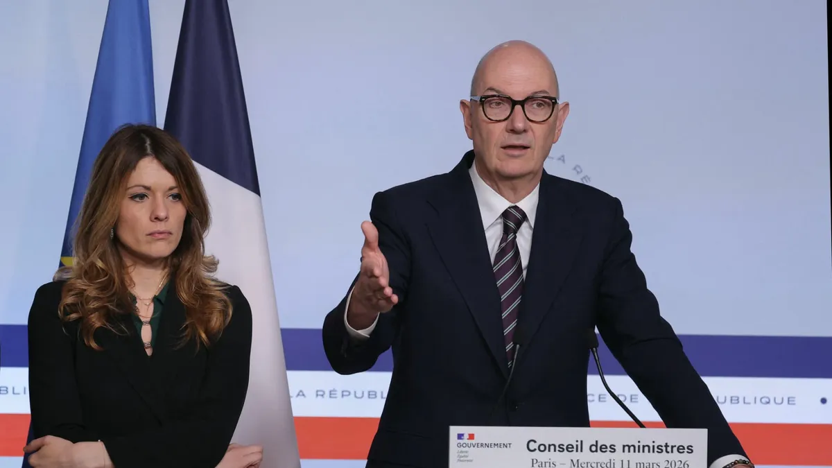 ÉDITO. Le piège de l’État guichet se referme sur le gouvernement: il n'a plus les moyens de sortir le chéquier pour financer des aides sur les carburants comme en 2022