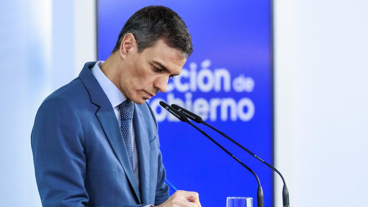 
                          Estado rico, ciudadano empobrecido
                      