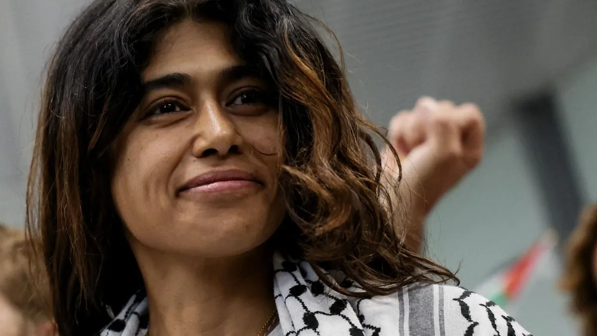 
                                                                         La eurodiputada francesa Rima Hassan, bajo custodia policial por apología del terrorismo
                                                                     