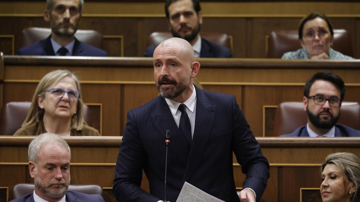 
                                                                             El PP evita la fricción con Vox: “Dos no pelean si uno no quiere”
                                                                         