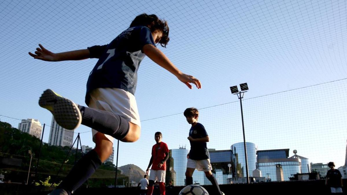 
                                                                                                Piden 18 meses de cárcel para un padre que profirió insultos racistas a un niño de 9 años durante un partido de fútbol
                                                                                            