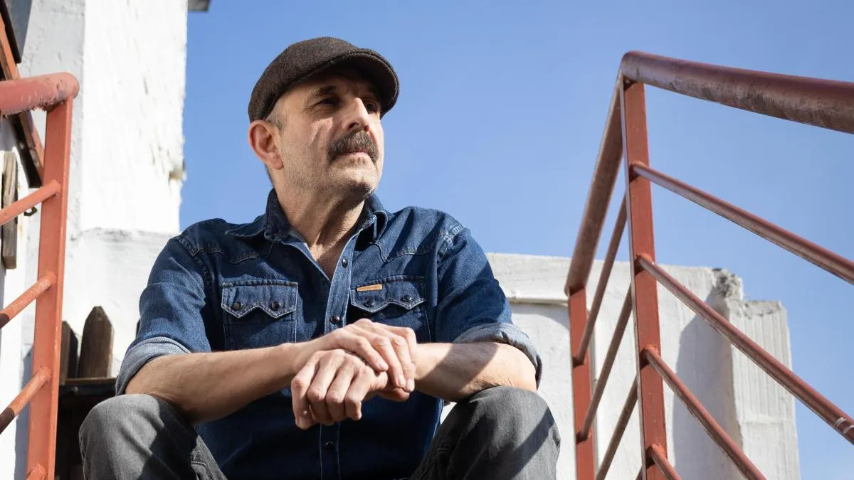
                                                                                                                  Josele Santiago: “Es falso eso de que antes de la Movida no había nada”
                                                                                                              