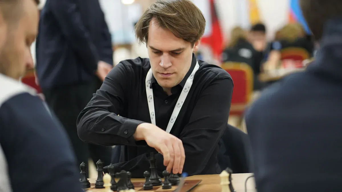 Schach-Kandidatenturnier: Blübaum lauert auf die Fehler der anderen
