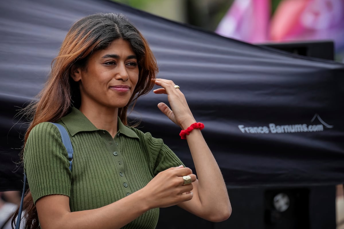 Rima Hassan, eurodiputada de La Francia Insumisa, es detenida por apología del terrorismo y tenencia de drogas