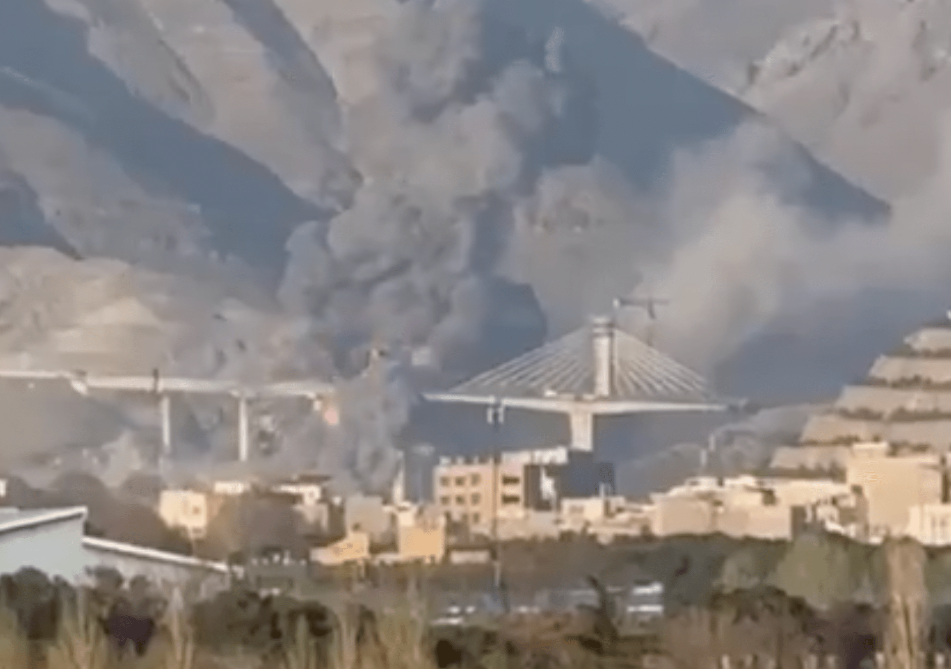 US-Israeli strike hits newly opened B1 bridge near Tehran, killing two
