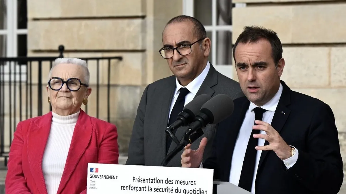 Sébastien Lecornu envisage de nouvelles aides "ciblées" pour limiter la hausse des prix des carburants "en début de semaine prochaine"