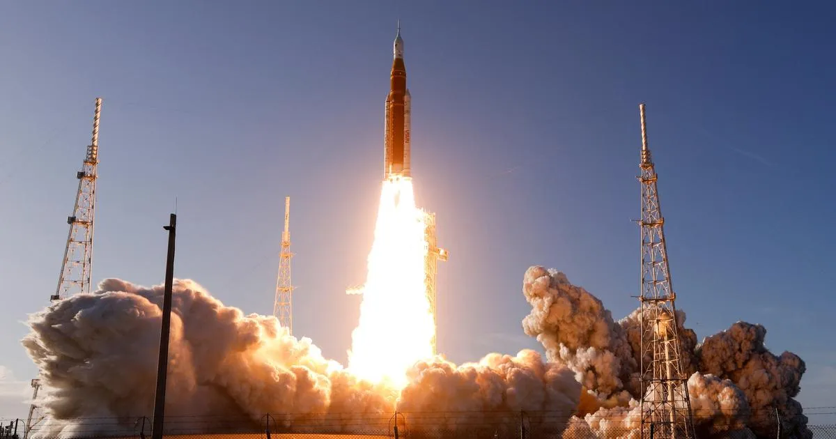 «J’ai cru qu’il y avait un raz de marée sonore» : lancement réussi d’Artemis 2 dans un tsunami d’émotions