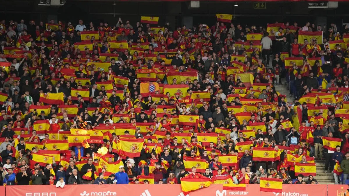 
                  Radiografía del grupo 'Barcelona con la selección', en la diana por los cánticos xenófobos
              