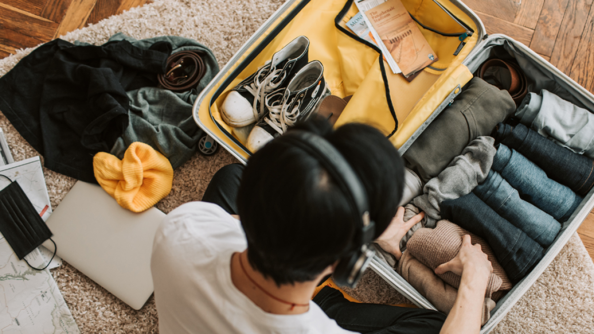 
                                                                                    El arte de viajar ligero: los productos clave para optimizar tu maleta en escapadas de primavera
                                                                                