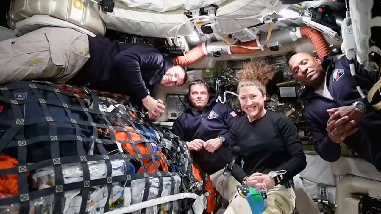 Artemis-Crew verlässt Erdumlaufbahn Richtung Mond
