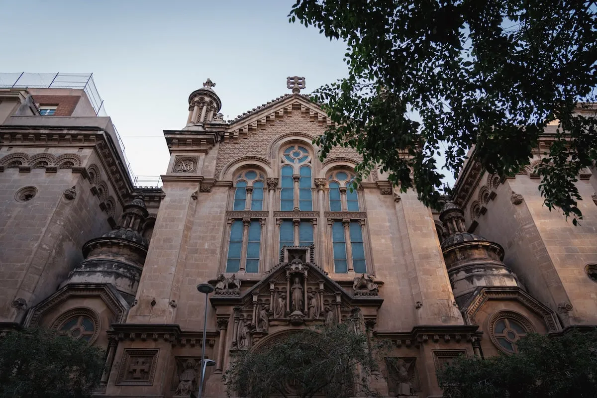 La defensora del pueblo de Cataluña pide información a un colegio jesuita sobre el envío y encubrimiento de pederastas en Bolivia