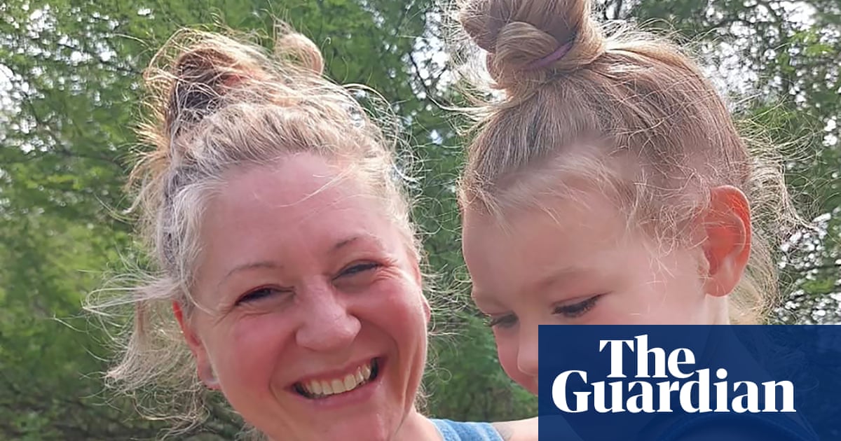 Canadian woman held with daughter by ICE is released after nearly three weeks of detention