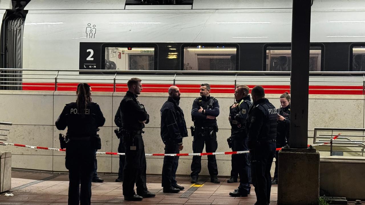 Pyrotechnik in ICE gezündet: Polizei nimmt Mann bei Siegburg fest