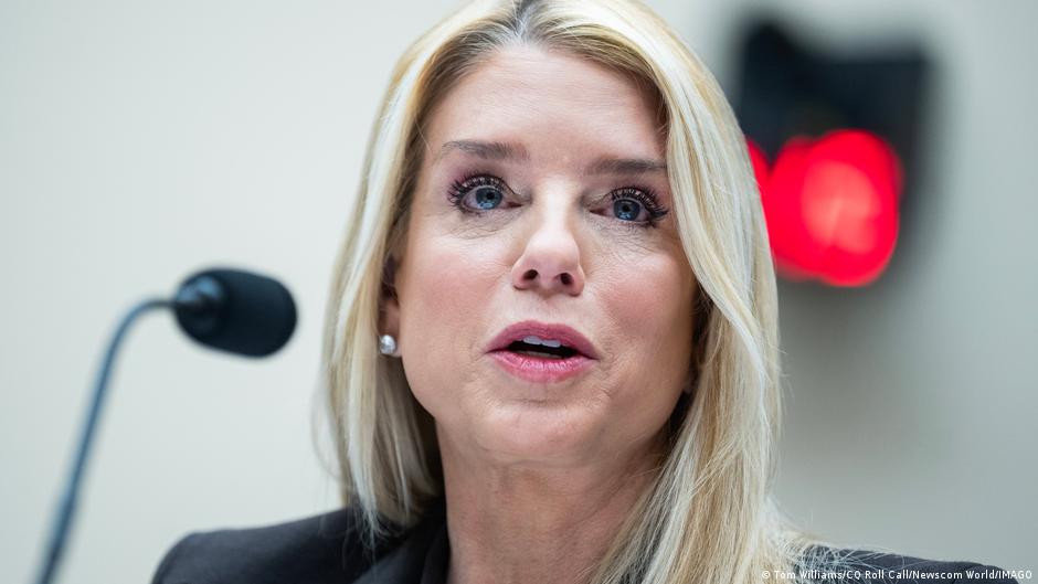 News kompakt: Trump feuert Justizministerin Pam Bondi
