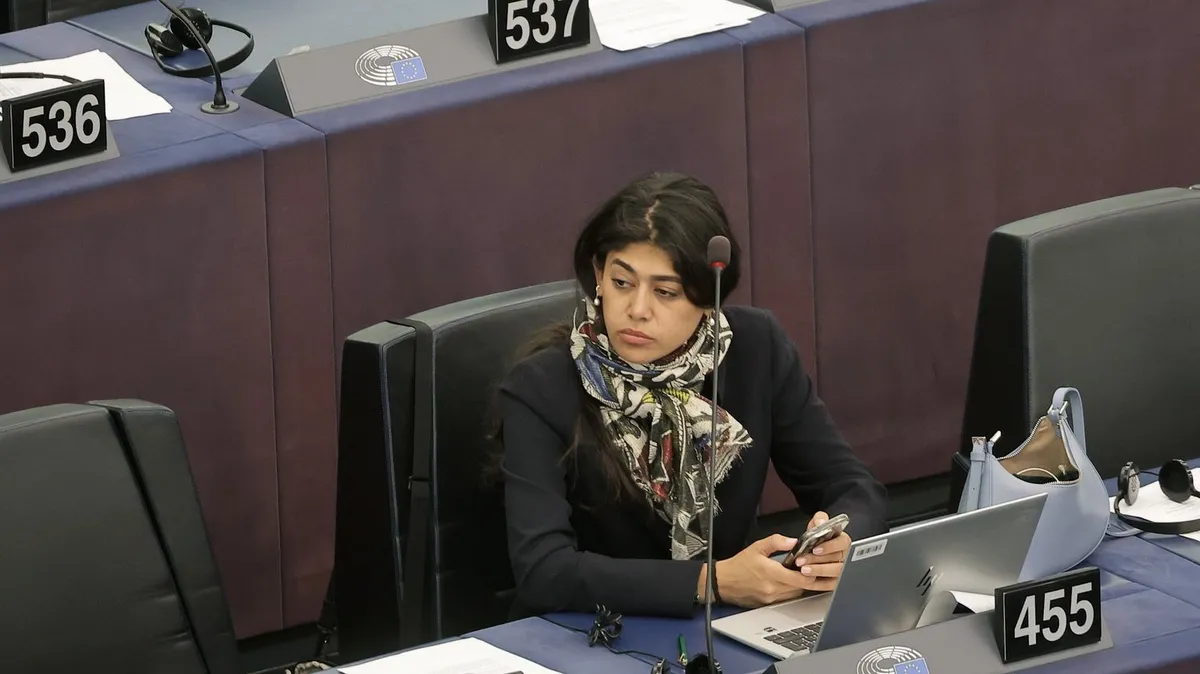 Rima Hassan de nouveau convoquée à la police judiciaire de Paris vendredi