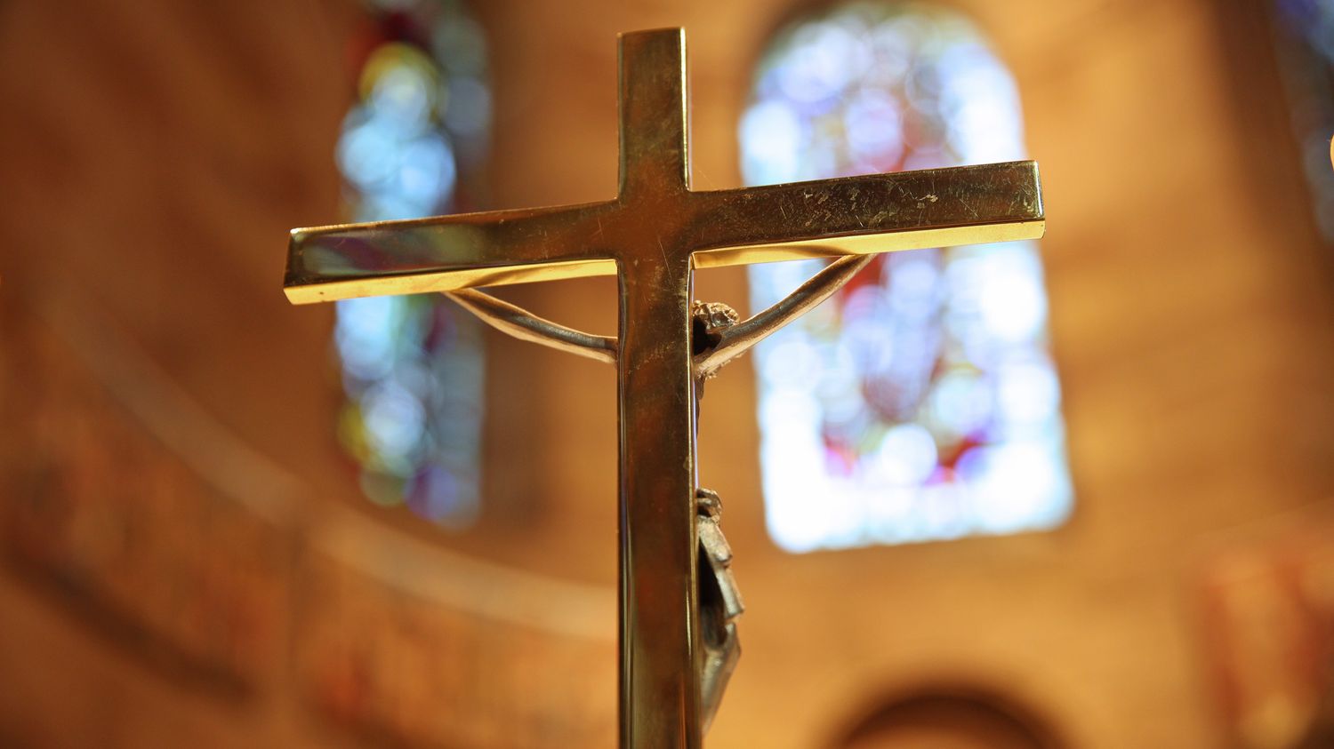 "On reconfie aux évêques la responsabilité" : les collectifs de victimes de la pédocriminalité dans l'Eglise indignés par le nouveau dispositif d'accompagnement