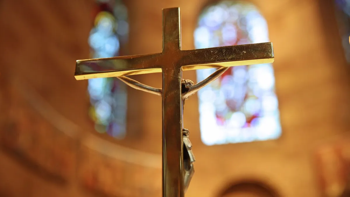 "On reconfie aux évêques la responsabilité" : les collectifs de victimes de la pédocriminalité dans l'Eglise indignés par le nouveau dispositif d'accompagnement