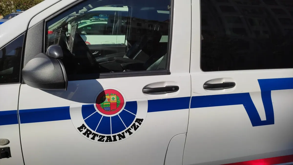 
         Detenido un hombre de 45 años en Basauri por el presunto asesinato de su pareja 
    