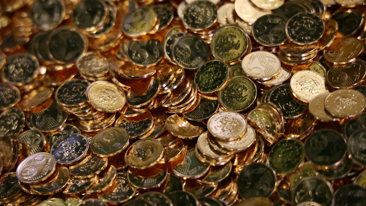 Bulgarians worry over rising prices as country adopts euro