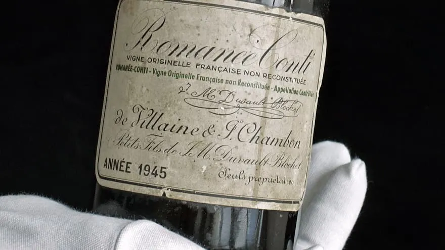 C'est désormais la bouteille la plus chère de l'Histoire: un Romanée Conti 1945 adjugé pour plus de 700.000 euros lors d'une vente aux enchères à New York