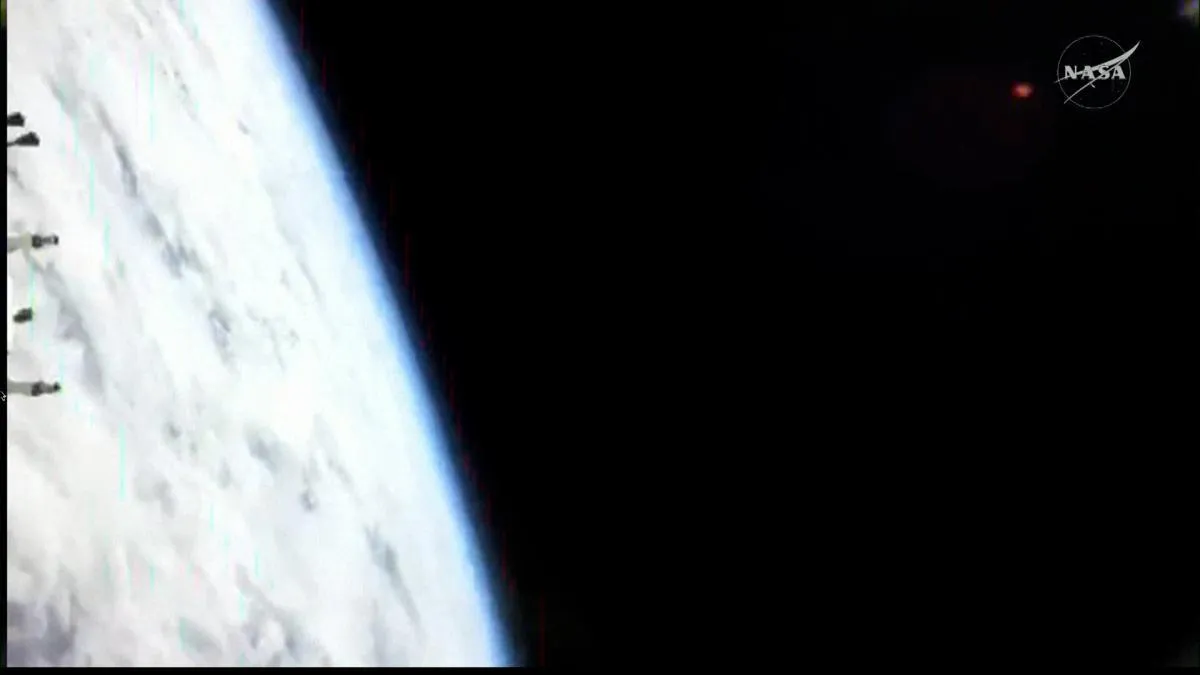 
                     Artemis 2 completa la inyección translunar y afina su trayectoria: “No hay nada normal en esto”
                 
