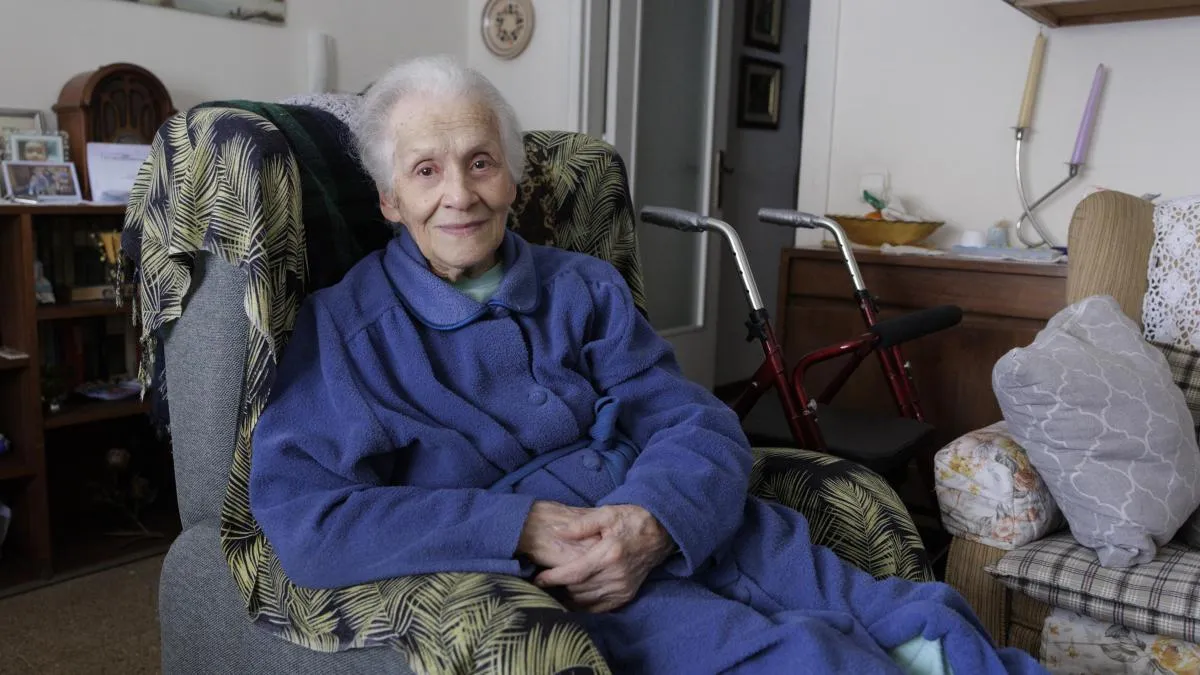 
                         Le deniegan el grado II de dependencia con 96 años, casi ciega, sorda y viviendo sola
                     