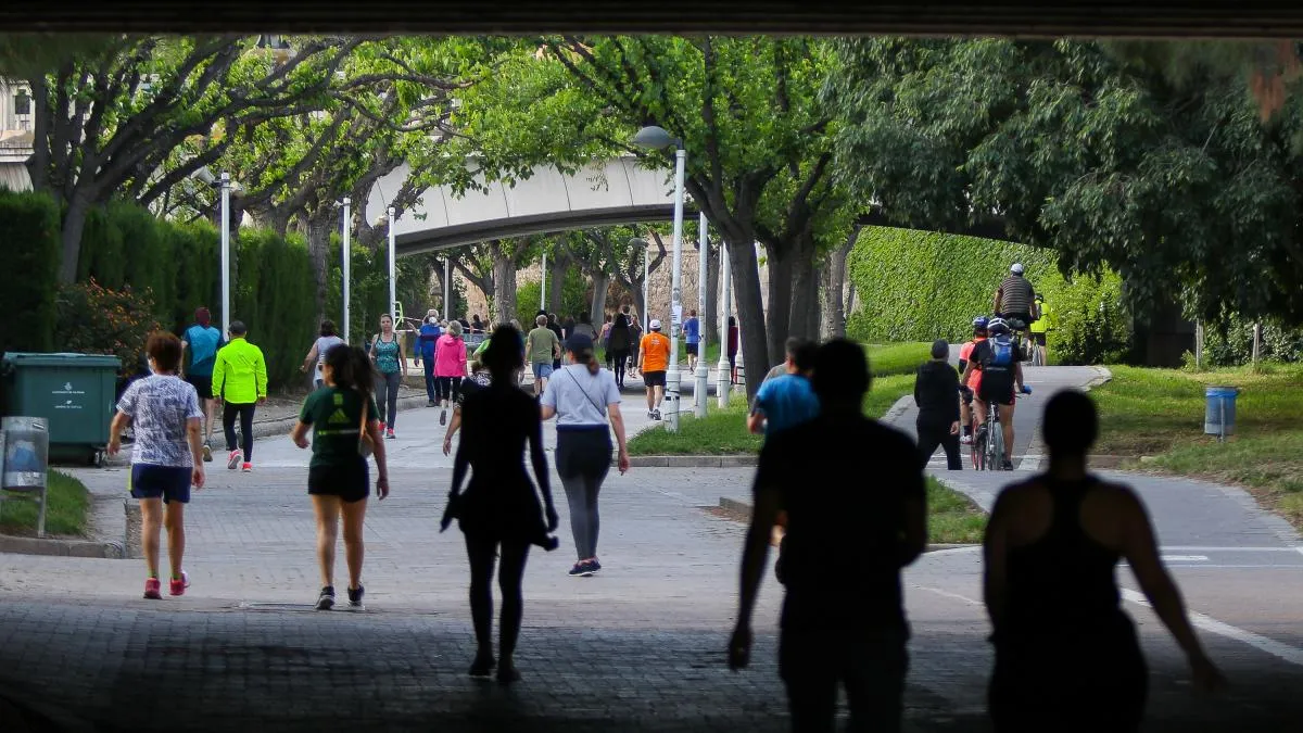 
                                             El 46,35% de los vecinos de València considera insuficientes las dotaciones deportivas
                                         