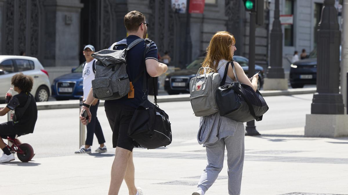 
                                                  El turismo internacional crece un 12,5% en febrero con un gasto de 1.166 millones
                                              
