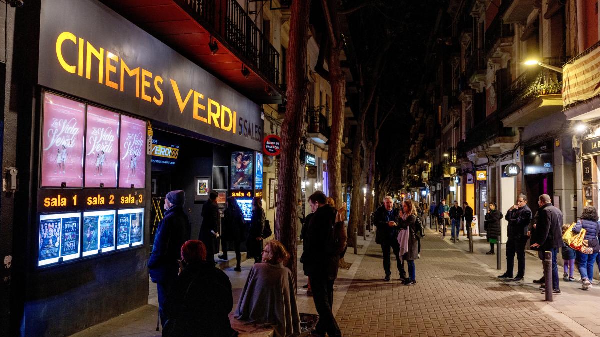 
                                                               Barcelona, una ciudad de cines centenarios
                                                           