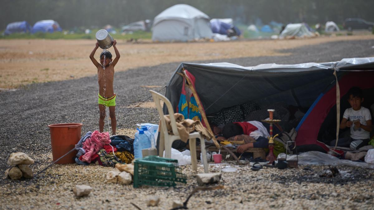 
                                                                         Israel demolerá viviendas en las aldeas del sur del Líbano
                                                                     
