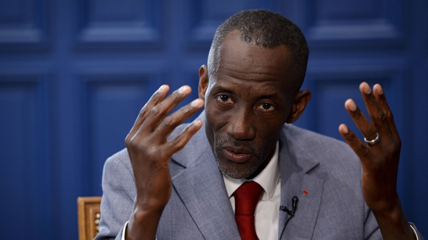 Attaques racistes sur CNews : ce qu'il faut savoir du rassemblement organisé samedi par le maire LFI de Saint-Denis, Bally Bagayoko