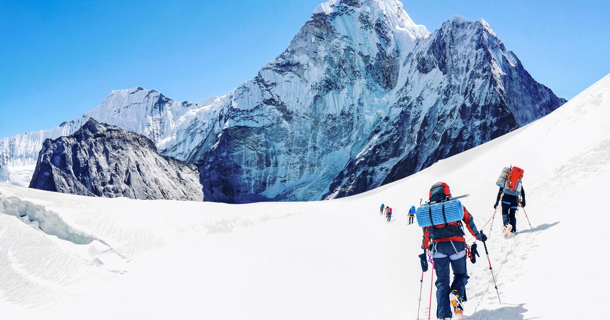Scandale sur l’Everest : randonneurs empoisonnés et terrorisés, un réseau d’arnaques aux assurances démantelé
