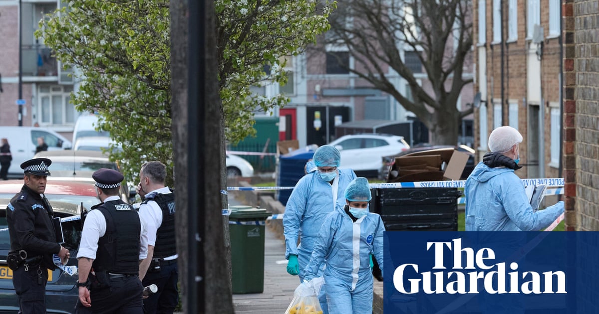Three teenagers arrested after 14-year-old boy shot dead in south-east London