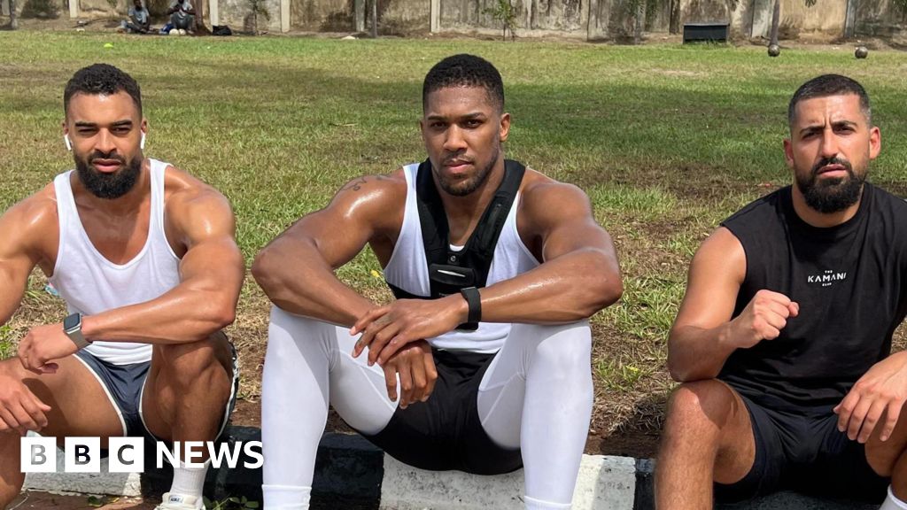 Anthony Joshua discharged from hospital after Nigeria car crash