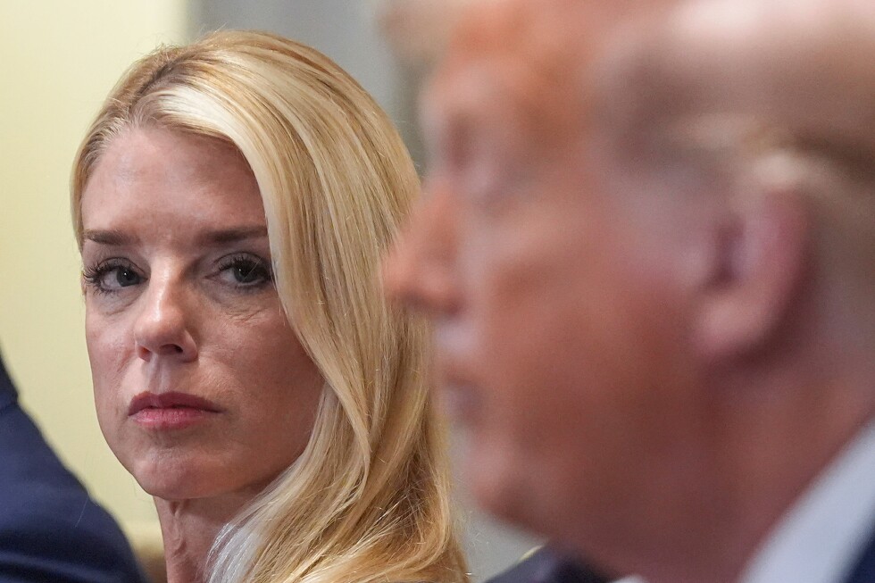 Bondi struggled to prosecute Trump foes. But will a new attorney general make a difference?