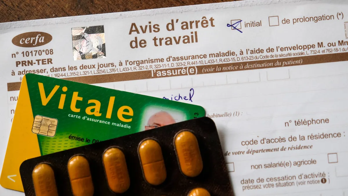 "Sollicitez-nous": le conseil de l'Assurance maladie appréhende les annonces du gouvernement pour contenir les dépenses liées aux arrêts maladie