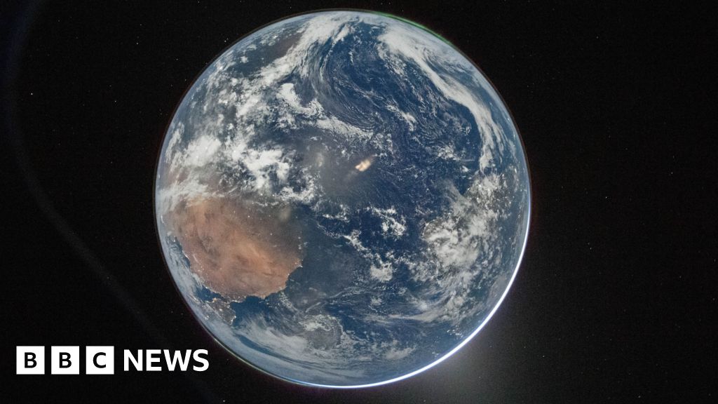 Artemis II crew take 'spectacular' image of Earth