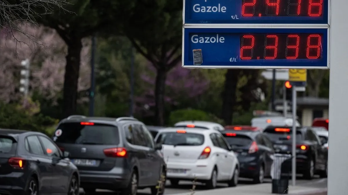 Le ministère de l'Economie annonce un "prêt flash carburant" pour soutenir la trésorerie des petites entreprises les plus exposée à la flambée des prix
