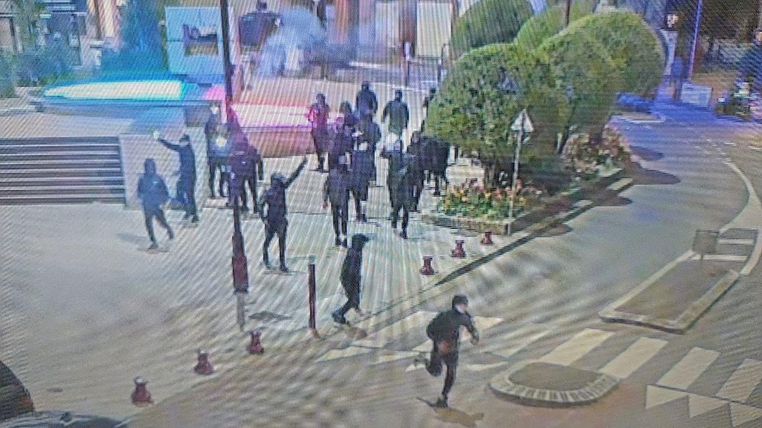 Dix mineurs mis en examen dans le cadre de l'enquête sur le saccage de la mairie de Fresnes