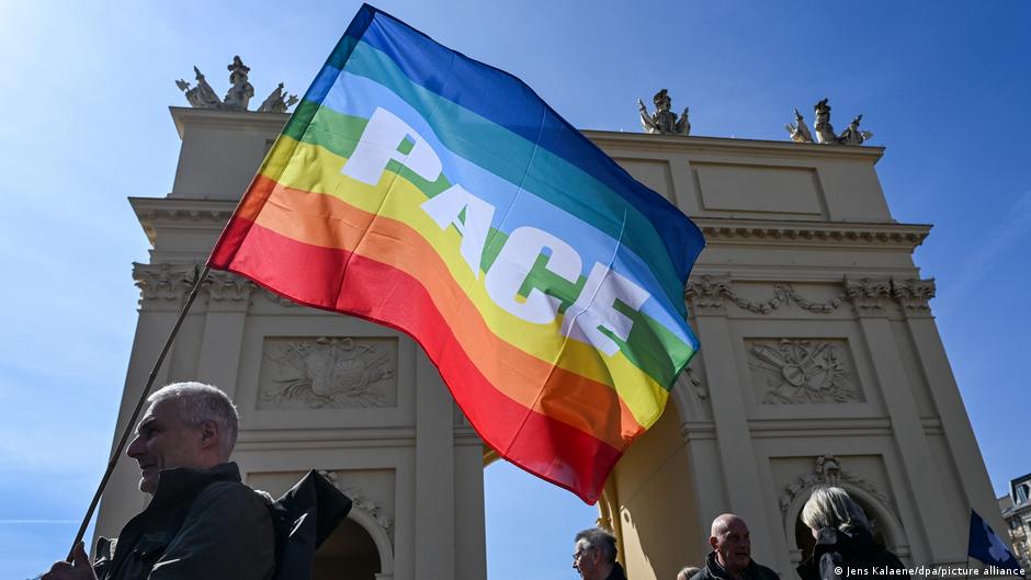 Deutschland: Ostermärsche im Schatten der Kriege