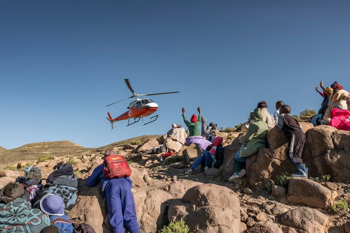 Los médicos que vienen del cielo