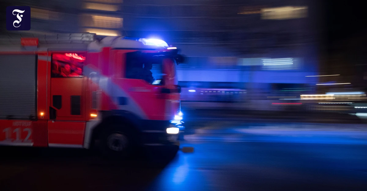 Feuer in Wohnhaus: 17 Verletzte durch Großbrand in Neukölln