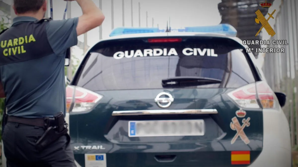 
                                                                                              Detenido un joven por dar dos machetazos a una mujer y dos flechazos al sobrino
                                                                                          