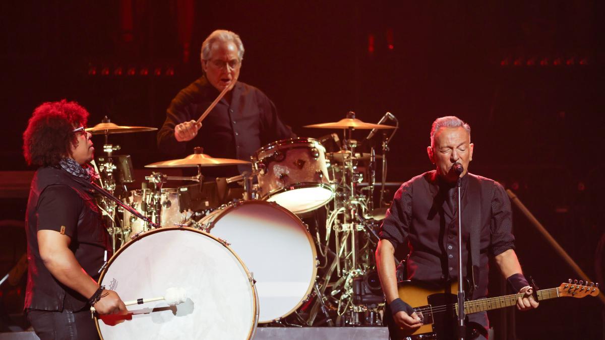 
                                                                                                           Los músicos se solidarizan con Springsteen ante los insultos de Trump
                                                                                                       