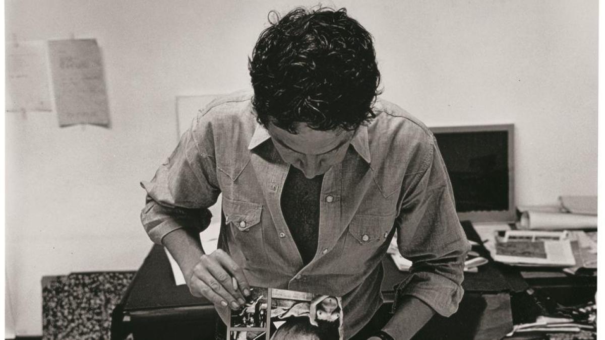 
                                                                                                                 Rauschenberg y la revolución silenciosa del arte contemporáneo
                                                                                                             