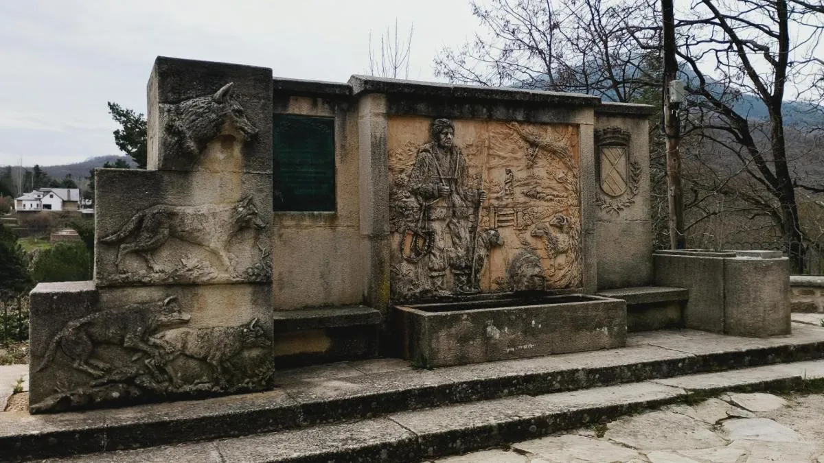 
                                                                                                                          El polémico homenaje al 'mata lobos'
                                                                                                                      