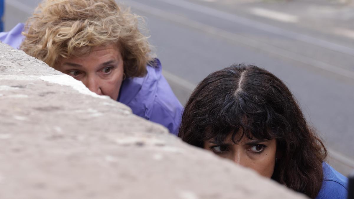 
                                                                                                                                        Una serie para amantes de 'Los misterios de Laura' y 'Solo asesinatos en el edificio'
                                                                                                                                    